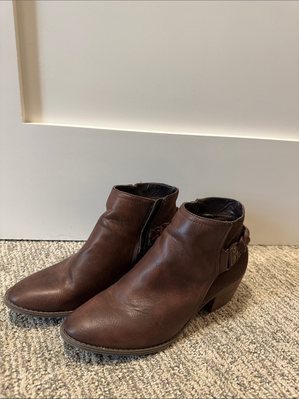 American Eagle Outfitters Brown Ankle Booties